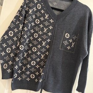 SL Fashion Ladies Charcoal and Light Gray Monogram V-Neck Sweater XL